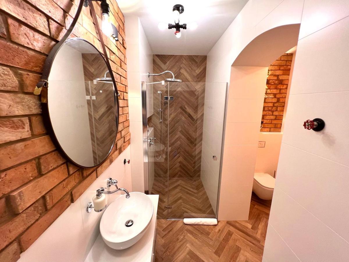 Brick Castle - Apartament Ulrich Wroclaw Exterior photo